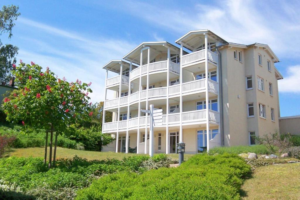 Mit Meerblick Und Balkon, Gratis Nutzung Vom Ahoi Erlebnisbad Und Sauna In Sellin - Meeresblick Fewo 25 Гьорен Екстериор снимка